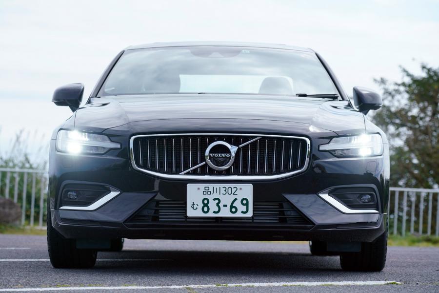  Volvo S60 T5 R-Design 2019 года  (JP) (фото 20 из 33)